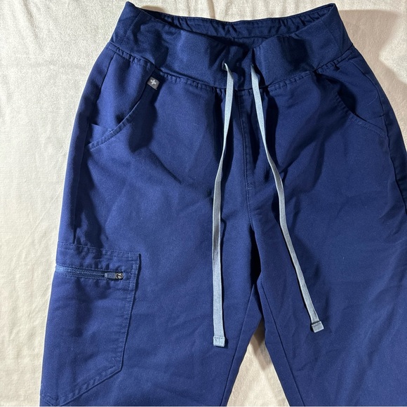 FIGS Navy Zamora Jogger Scrub Pants XS PETITE Blue Technical Collection Adjust - Picture 3 of 12
